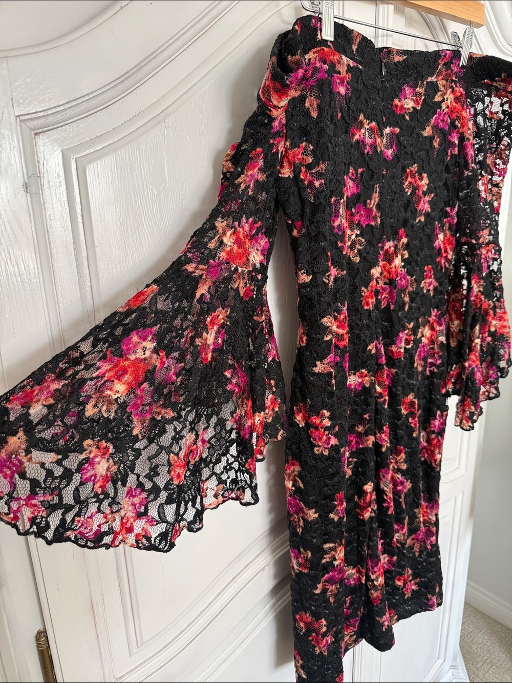 Venus Floral Lace Off-the-Shoulder Dress Bodycon Woman Size 10 Coquette Renfaire - Picture 4 of 11